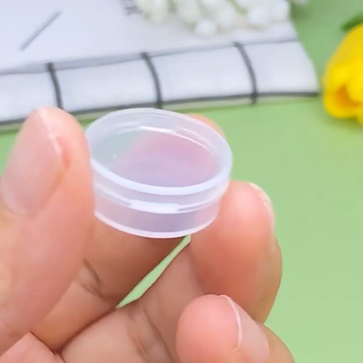 0.034 oz Mini Clear Plastic Round Storage Jars (24 Pack)