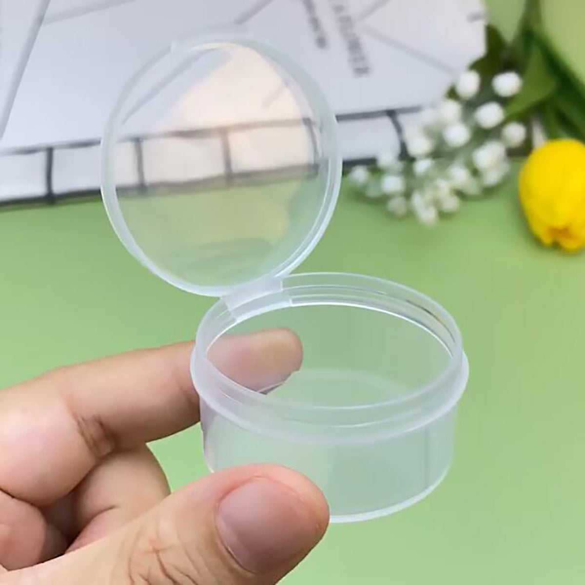 24 Pack Clear Plastic Round Storage Jars (0.67 oz)-D1.65 x H0.87 Inch