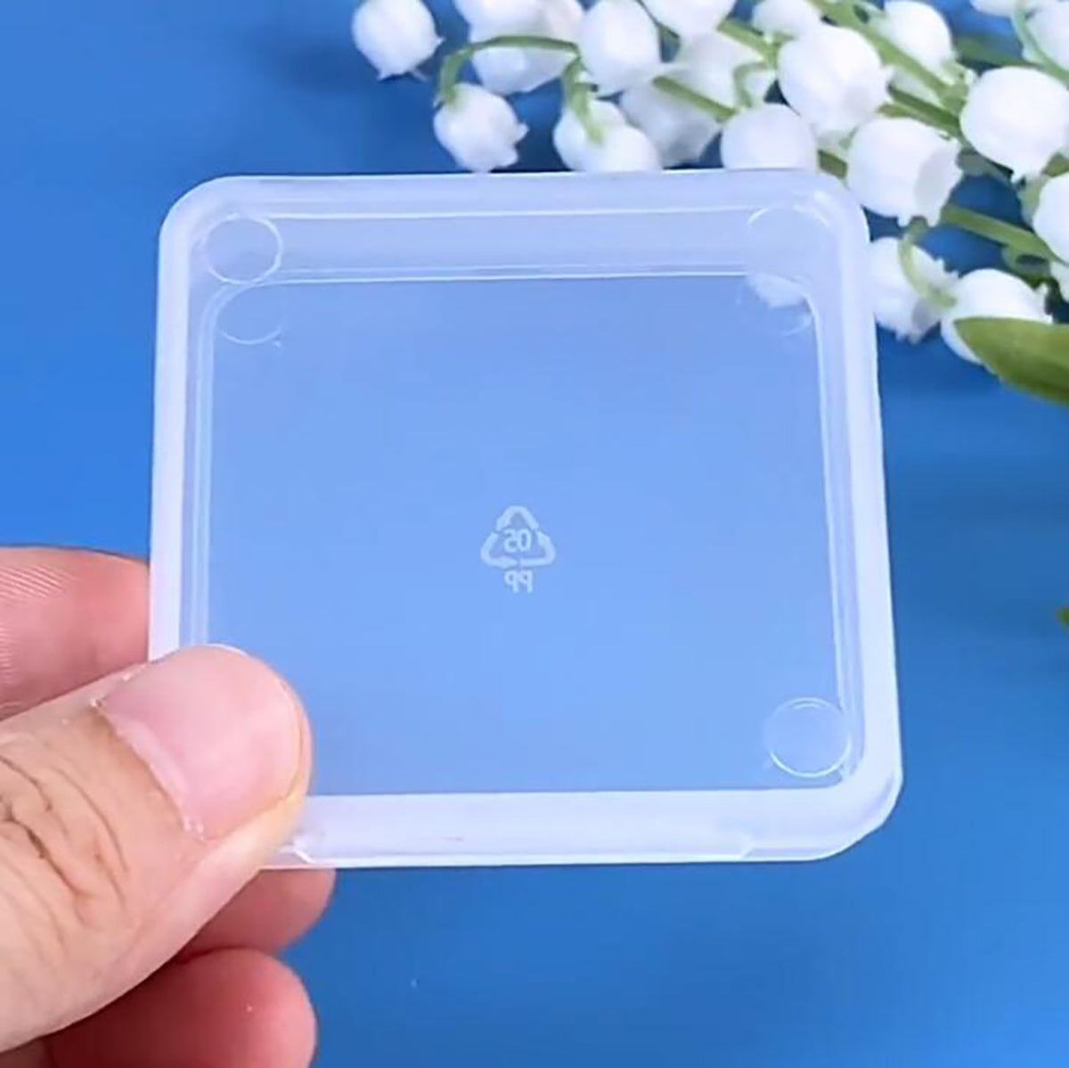 Square Clear Craft Supply Case (2.13 x 2.13 x 0.47 Inches)